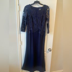 *Brand new* 3/4 sleeves navy dress